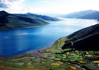 Yamdrok Yumtso Lake,Tibet