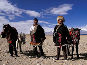 Meet local Tibetan during trek at Mt.Everest in Tibet