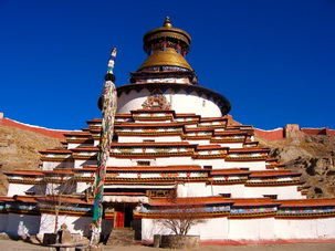 Pelkor Chode Monastery and Kumbum, Gyante